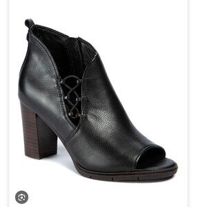 Lucca Lane Finly Black Leather Boots